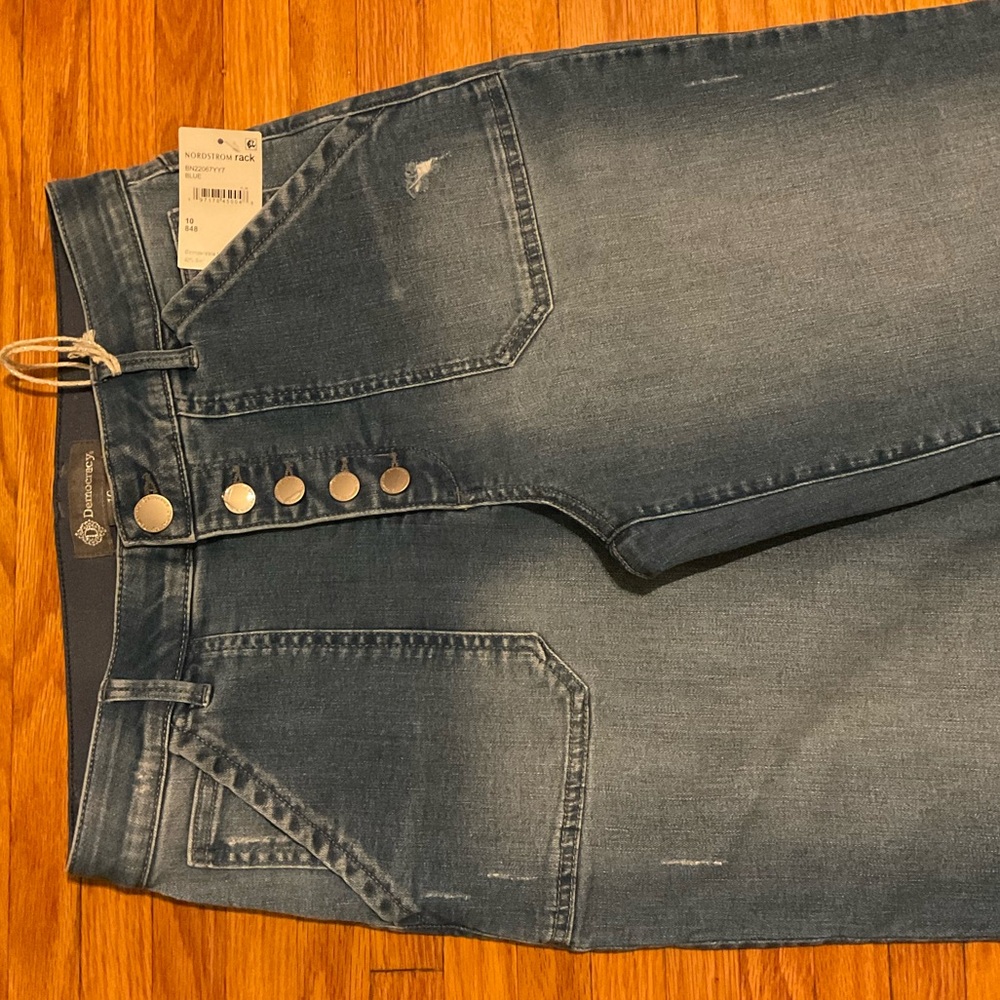 Democracy Wide-Leg High Rise Jeans in Medium Blue - Picture 3 of 7